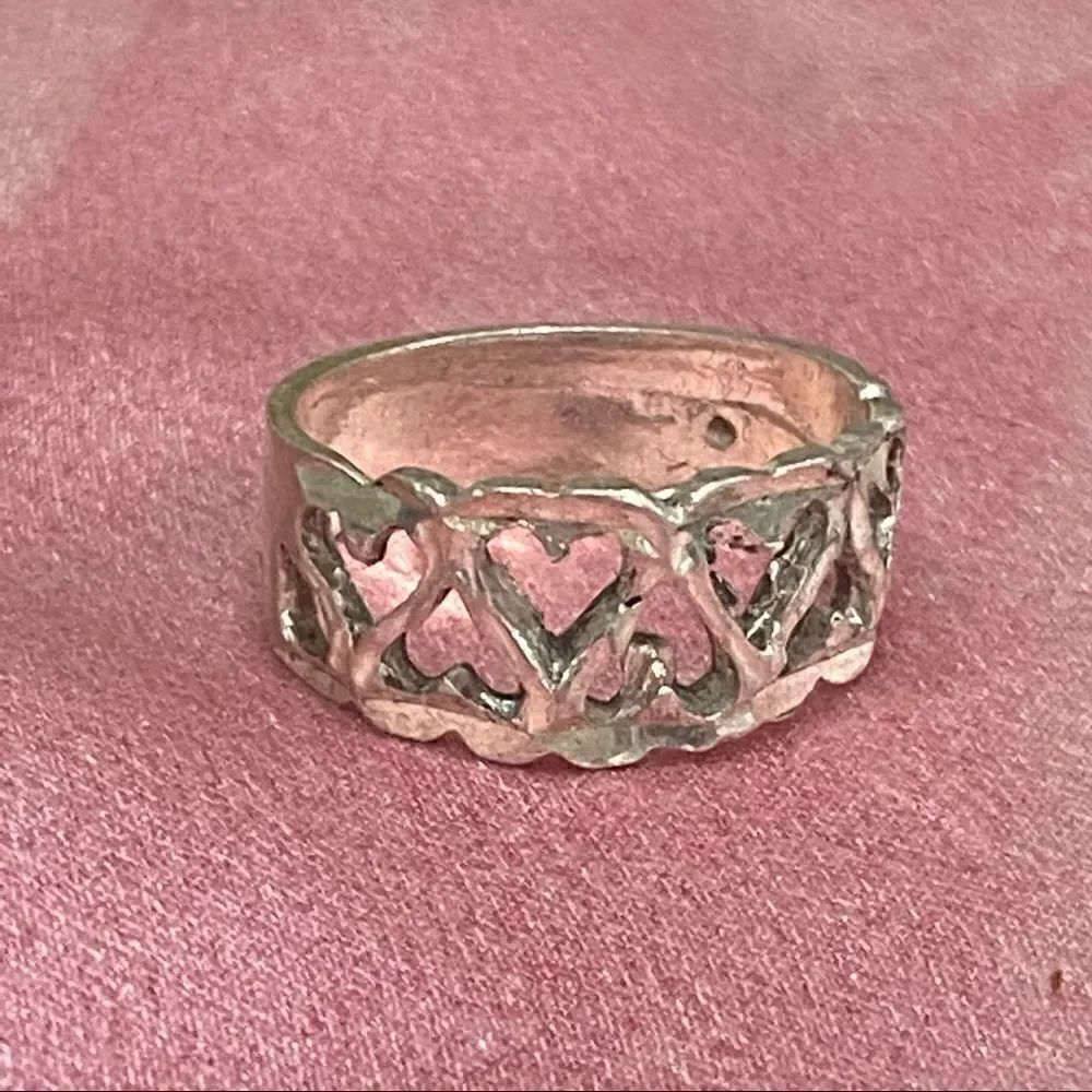 VINTAGE Silver Heart Handmade Die Cut Ring - Picture 3 of 11